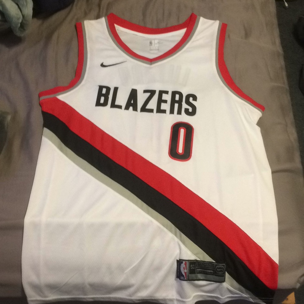 Brand new Damien lillard Jersey !